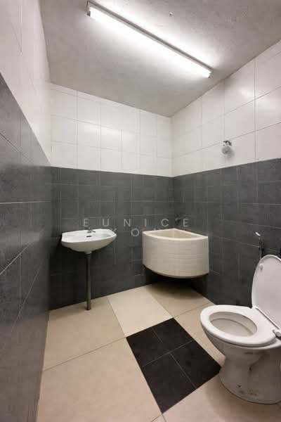 Rumah Teres 1 Tingkat untuk Dijual di Johor Bahru (Johor) - Eunice Koh - Bathroom - PropertyGuru.com.my