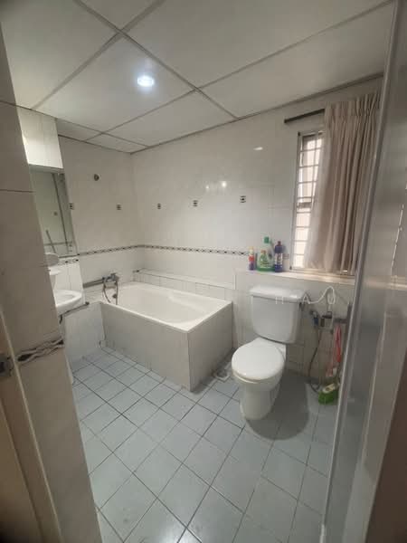 Condominium for Sale at Indah Samudra Condominium - Liew Vun Hau - Bathroom - PropertyGuru.com.my