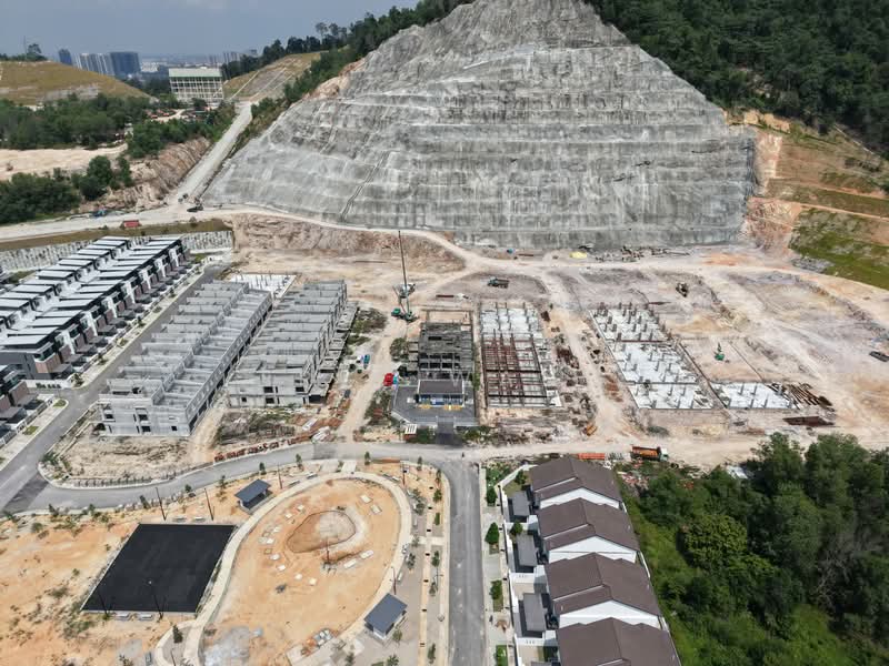 Rumah Teres 3 Tingkat untuk Dijual di Bandar Nusa Rhu (Shah Alam) - Eric Wang - PropertyGuru.com.my