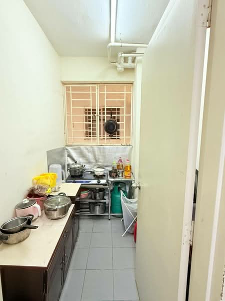 Condominium for Sale at Platinum Lake PV 16 - Joe Tan - Kitchen - PropertyGuru.com.my