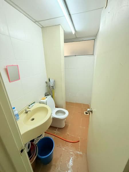 Condominium for Sale at Platinum Lake PV 16 - Joe Tan - Bathroom - PropertyGuru.com.my