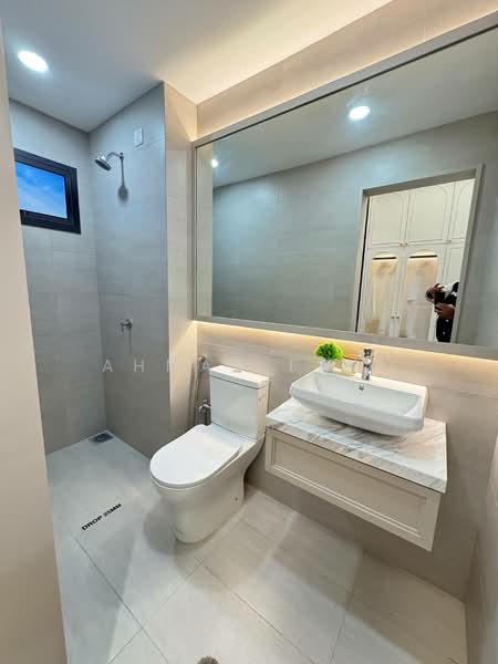 Townhouse for Sale in Dengkil (Selangor) - Ahmad Faiz - Bathroom - PropertyGuru.com.my
