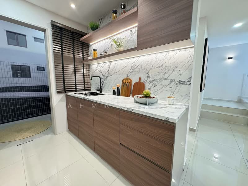 Townhouse for Sale in Dengkil (Selangor) - Ahmad Faiz - Kitchen - PropertyGuru.com.my