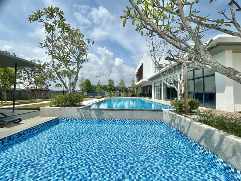 Townhouse for Sale in Dengkil (Selangor) - Ahmad Faiz - Exterior - PropertyGuru.com.my