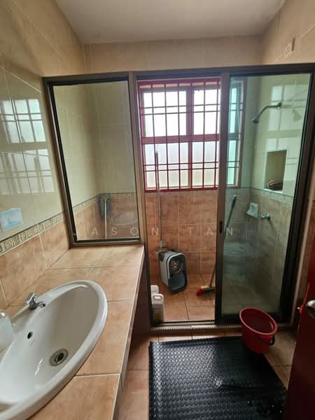 Semi-Detached House for Sale in Bukit Indah (Iskandar Puteri (Nusajaya)) - Jason Tan - Bathroom - PropertyGuru.com.my