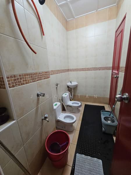 Semi-Detached House for Sale in Bukit Indah (Iskandar Puteri (Nusajaya)) - Jason Tan - Bathroom - PropertyGuru.com.my
