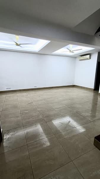 Rumah Teres 2.5 Tingkat untuk Dijual di Sri Hartamas (Kuala Lumpur) - Eric Lee - Living Room - PropertyGuru.com.my