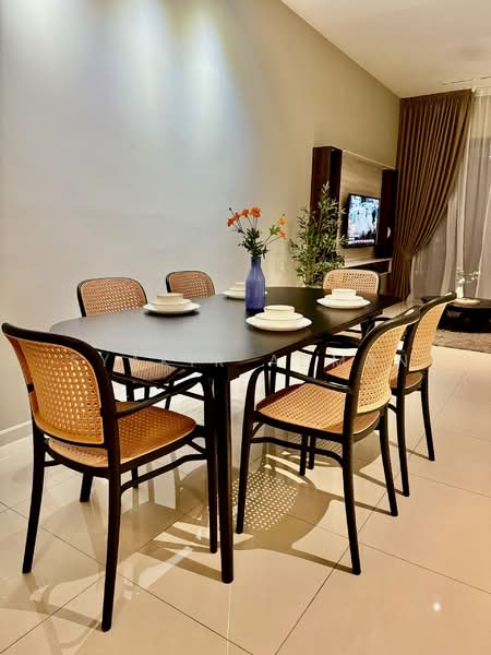 Servis Apartment untuk Disewa di Sunway Belfield - Syakir Adman - Dining Room - PropertyGuru.com.my