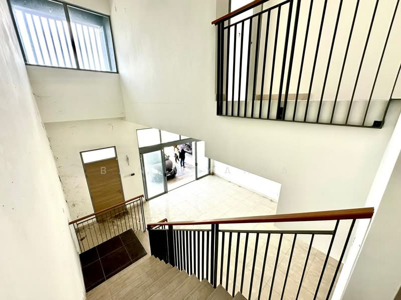 Rumah Banglo untuk Dijual di Puchong (Selangor) - Banin Yahya - Entrance - PropertyGuru.com.my