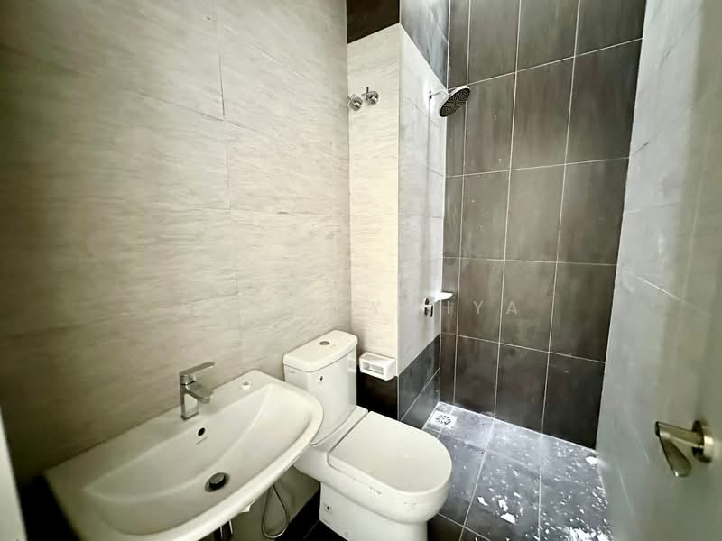 Rumah Banglo untuk Dijual di Puchong (Selangor) - Banin Yahya - Bathroom - PropertyGuru.com.my