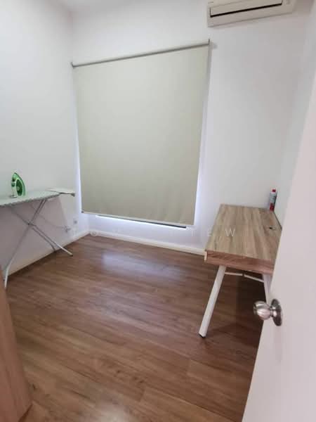 Condominium for Sale at The WaterEdge (Pinggiran Air) - Tom Chiew - Study - PropertyGuru.com.my