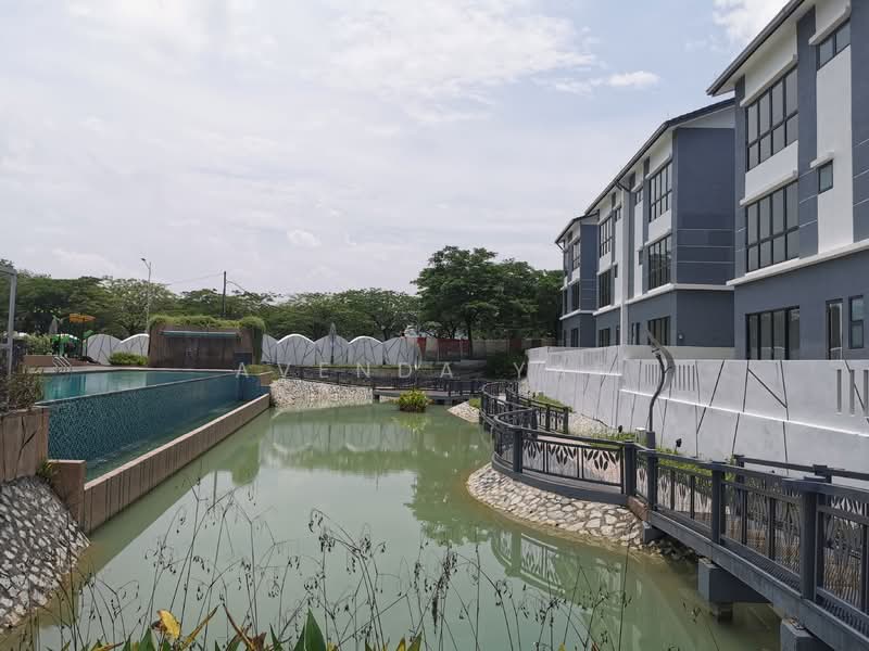 Semi-Detached House for Sale in Kwasa Damansara (Sungai Buloh) - Avenda Yap - Pool - PropertyGuru.com.my