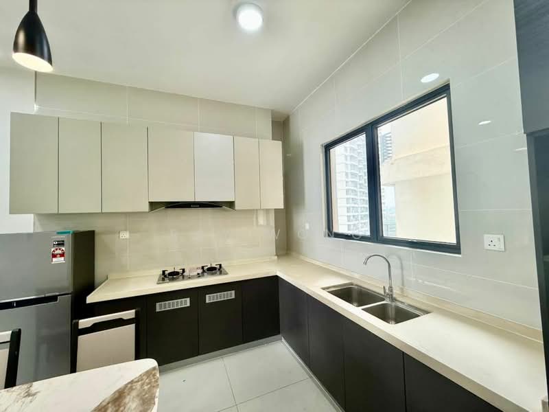Condominium for Rent at Kings Bay @ Country Garden Danga Bay - Ray Wong - Kitchen - PropertyGuru.com.my