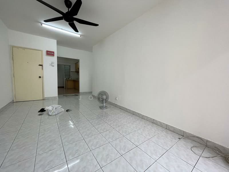 Condominium for Sale at Idaman Sutera - Joe Tan - Living Room - PropertyGuru.com.my