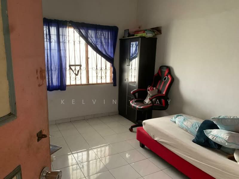 1-storey Terraced House for Sale in Taman Nora (Ulu Tiram) - Kelvin Koay - Bedroom - PropertyGuru.com.my