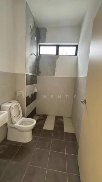Rumah Teres 2 Tingkat untuk Dijual di Taman Bestari Perdana (Pasir Gudang) - JB Wendy - Bathroom - PropertyGuru.com.my
