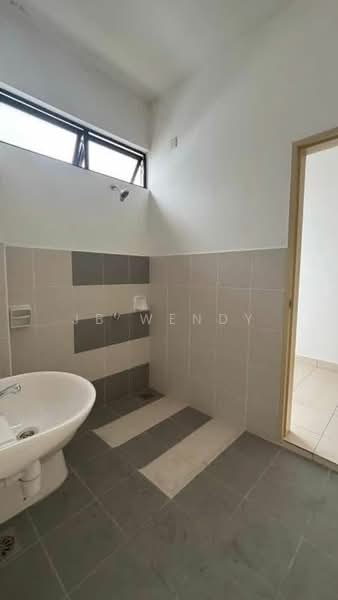 Rumah Teres 2 Tingkat untuk Dijual di Taman Bestari Perdana (Pasir Gudang) - JB Wendy - Bathroom - PropertyGuru.com.my