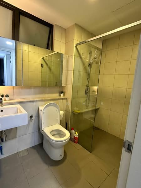Condominium for Rent at The WaterEdge (Pinggiran Air) - Kexin Hua - Bathroom - PropertyGuru.com.my