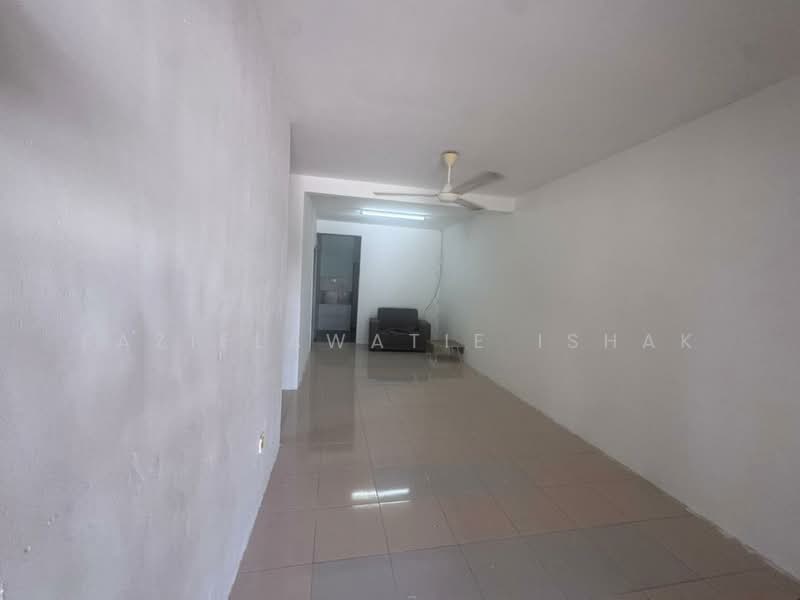 Rumah Teres 1 Tingkat untuk Dijual di Kuantan (Pahang) - Fazielawatie Ishak - Living Room - PropertyGuru.com.my