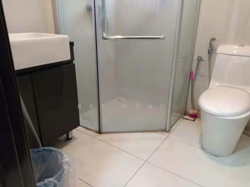 Kondominium untuk Disewa di Bay Point @ Country Garden Danga Bay - Ray Wong - Bathroom - PropertyGuru.com.my