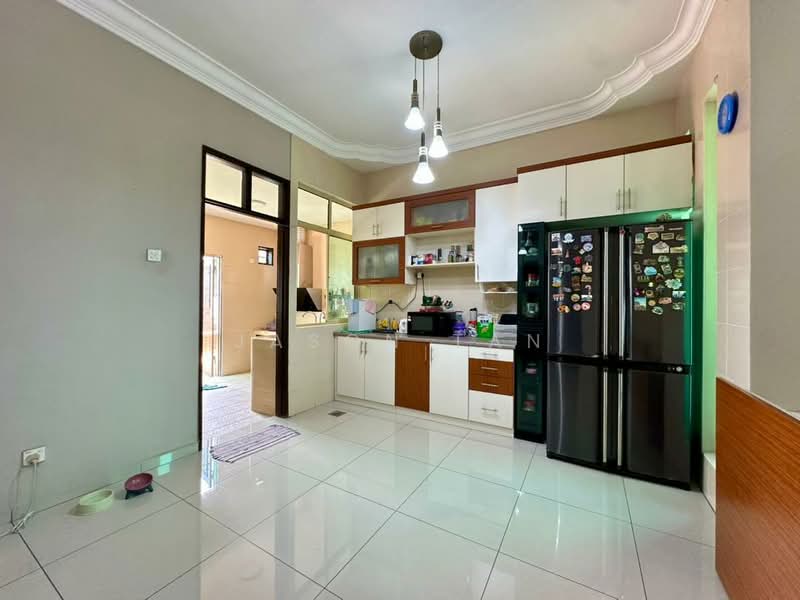 Semi-Detached House for Sale in Taman Impian Emas (Skudai) - Jason Tan - Kitchen - PropertyGuru.com.my