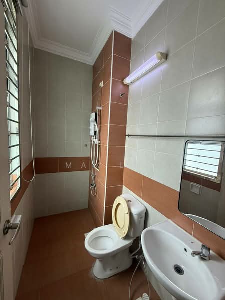Cluster House for Rent in Johor Bahru (Johor) - Max Loh - Bathroom - PropertyGuru.com.my
