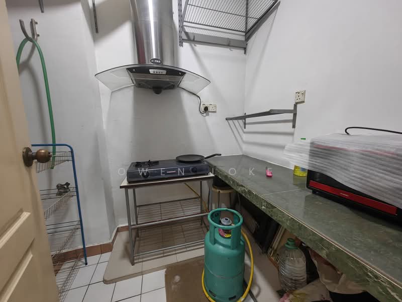 Kondominium untuk Disewa di Pelangi Utama - Owen Loke - Kitchen - PropertyGuru.com.my