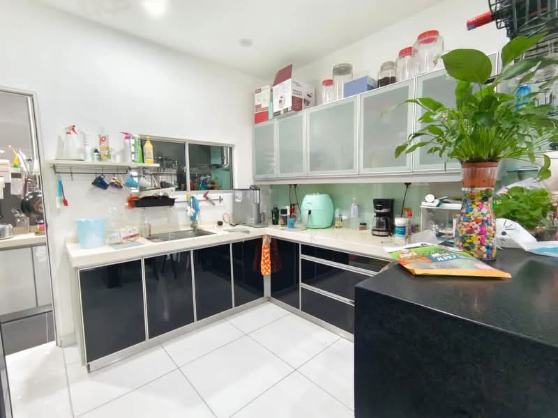 Rumah Teres 2 Tingkat untuk Dijual di Taman Desa Tebrau (Tebrau) - Kelvin Koay - Kitchen - PropertyGuru.com.my