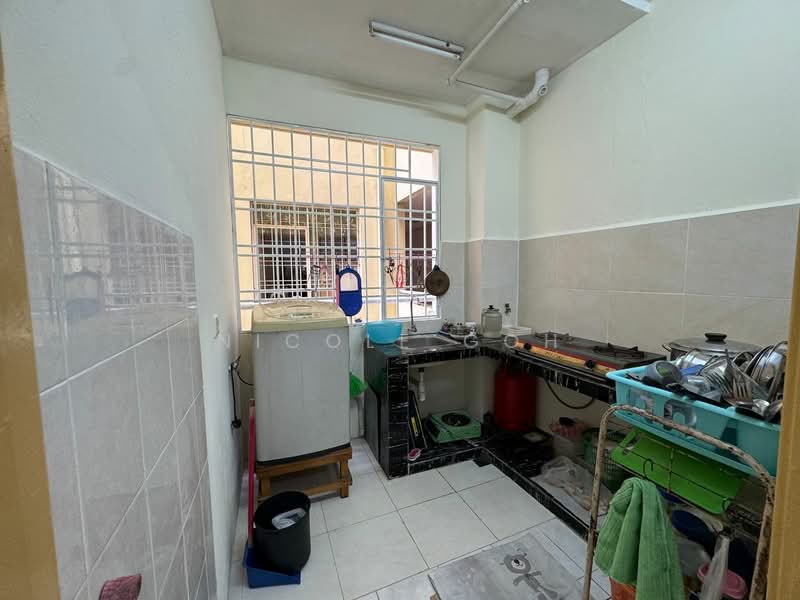 Condominium for Sale at Platinum Hill PV 3 - Nicole Goh - Kitchen - PropertyGuru.com.my