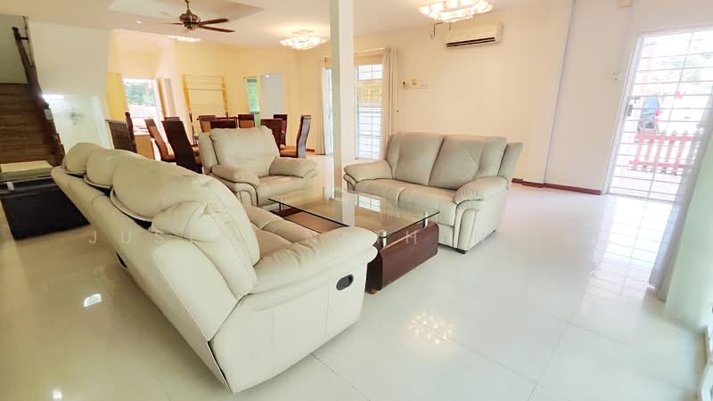 2.5-storey Terraced House for Sale in Tiger Lane (Ipoh) - Justin Nathan Lee - Living Room - PropertyGuru.com.my