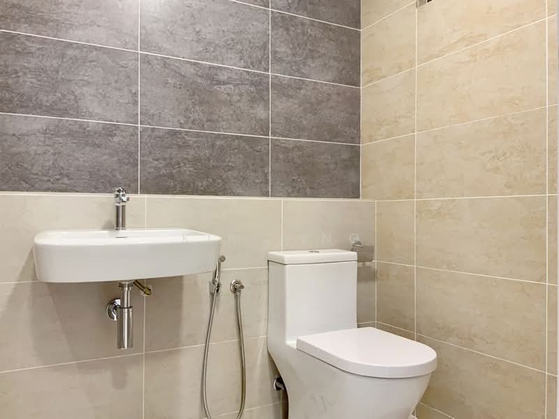 Service Residence for Rent at Setia City Residences - Kim Ling - Master Bathroom - PropertyGuru.com.my