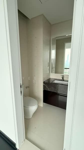 Servis Apartment untuk Dijual di Pavilion Damansara Heights - Yee Hui Sew - Bathroom - PropertyGuru.com.my