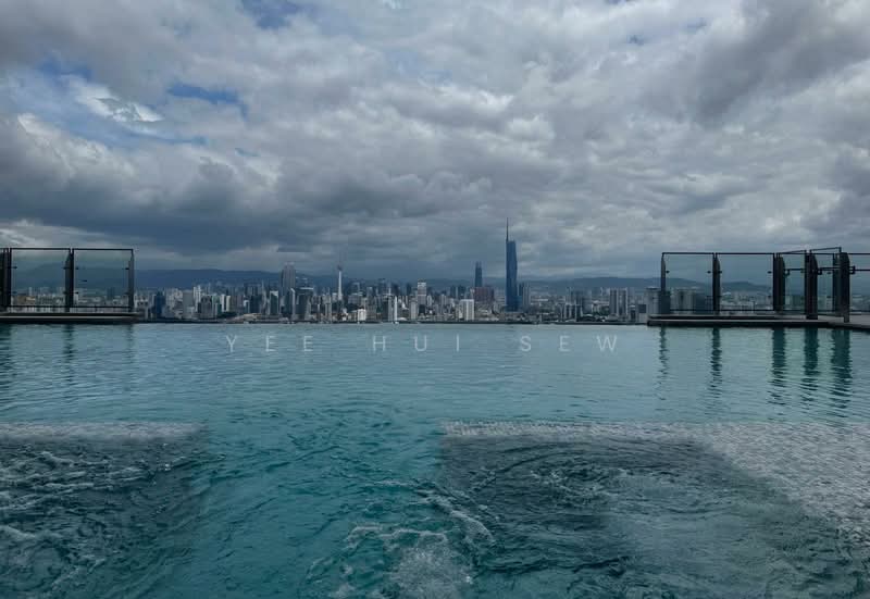 Servis Apartment untuk Dijual di Pavilion Damansara Heights - Yee Hui Sew - View - PropertyGuru.com.my