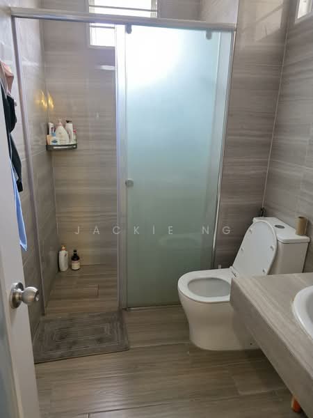 Rumah Teres 2 Tingkat untuk Dijual di Ara Damansara (Petaling Jaya) - Jackie Ng - Bathroom - PropertyGuru.com.my