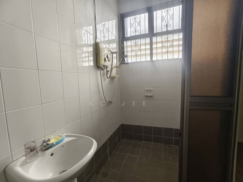 2-storey Terraced House for Sale in Kuching (Sarawak) - KC Jee - PropertyGuru.com.my