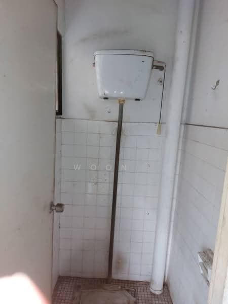 Shop for Sale in Melaka (Melaka) - Woon . - PropertyGuru.com.my