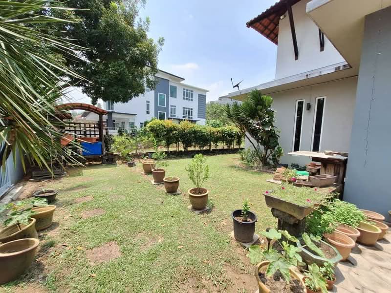 Bungalow for Sale in Taman Equine (Seri Kembangan) - Lewis Tam - PropertyGuru.com.my