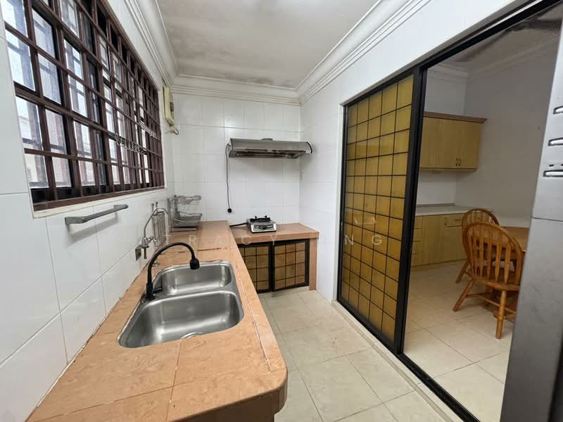 1-storey Terraced House for Sale in Taman Johor Jaya (Johor Bahru) - Tracy Ong - Kitchen - PropertyGuru.com.my