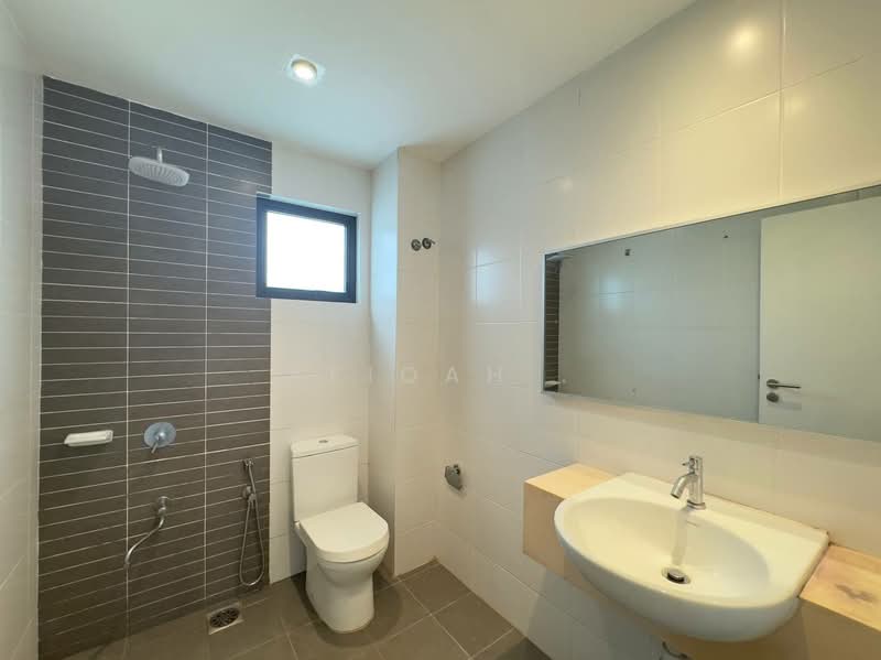 Rumah Teres 3 Tingkat untuk Dijual di Cyberjaya (Selangor) - Afiqah . - Bathroom - PropertyGuru.com.my