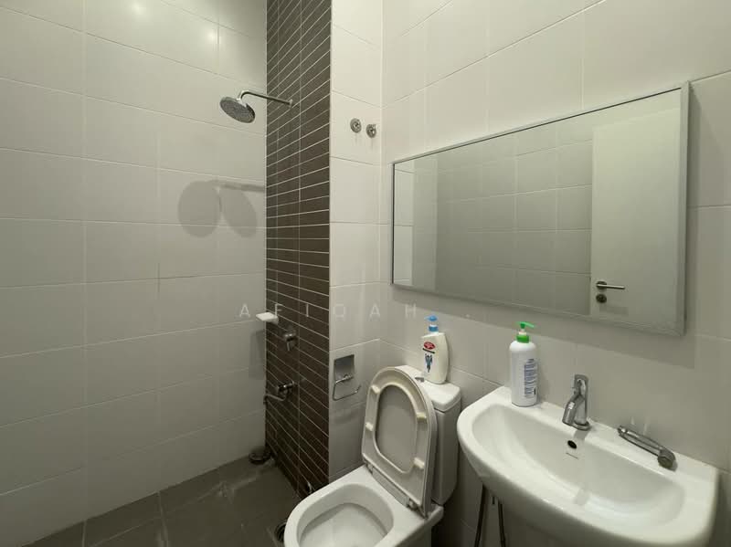 Rumah Teres 3 Tingkat untuk Dijual di Cyberjaya (Selangor) - Afiqah . - Bathroom - PropertyGuru.com.my