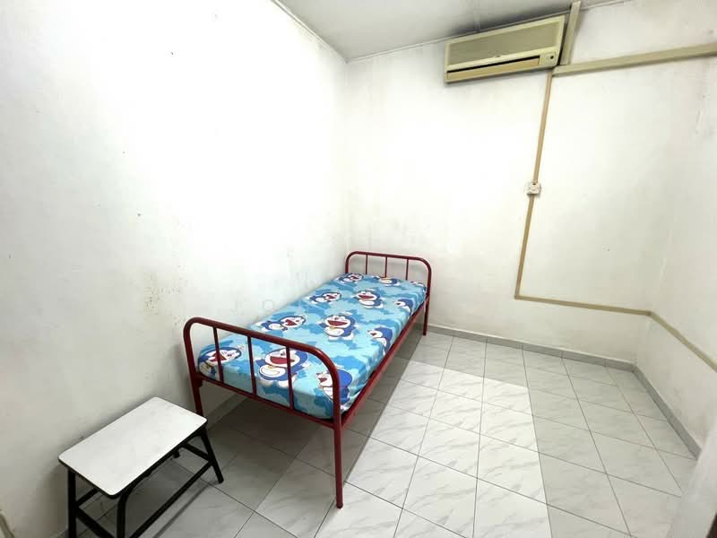 2-storey Terraced House for Rent in Taman Johor Jaya (Johor Bahru) - John Lim - Bedroom - PropertyGuru.com.my