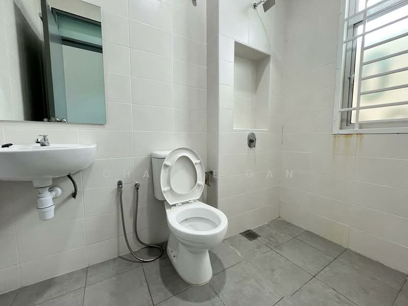 2-storey Terraced House for Sale in Bandar Saujana Putra (Tanjong Duabelas) - Charlie Gan - Bathroom - PropertyGuru.com.my
