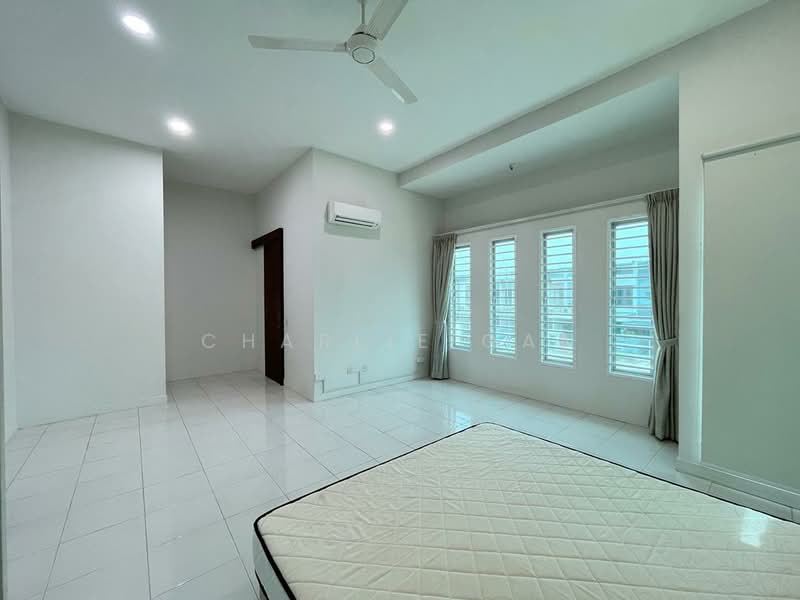 2-storey Terraced House for Sale in Bandar Saujana Putra (Tanjong Duabelas) - Charlie Gan - Bedroom - PropertyGuru.com.my