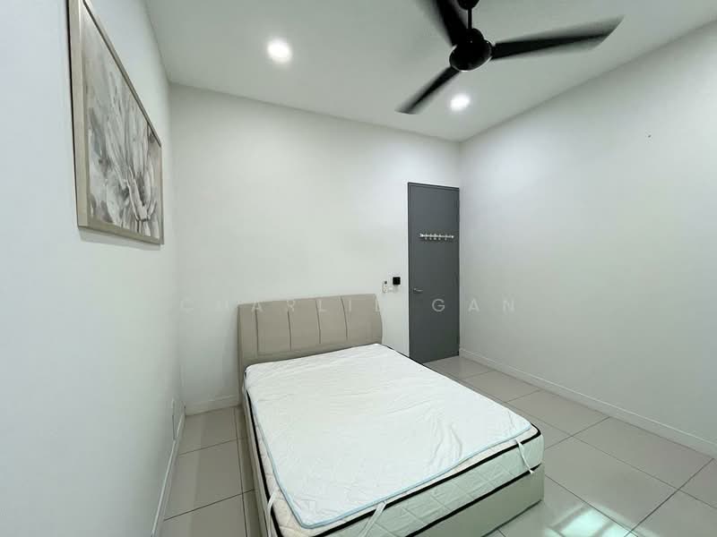 2-storey Terraced House for Sale in Bandar Saujana Putra (Tanjong Duabelas) - Charlie Gan - Bedroom - PropertyGuru.com.my