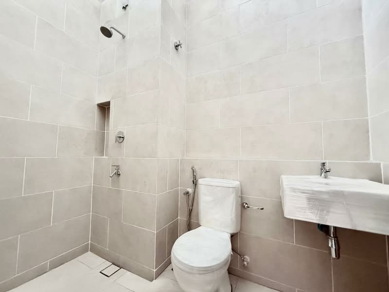 2-storey Terraced House for Sale in Shah Alam (Selangor) - Ryan Soo - Bathroom - PropertyGuru.com.my