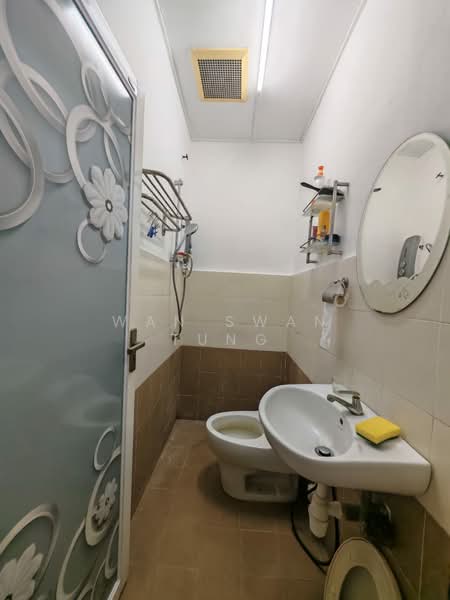 Rumah Teres 1 Tingkat untuk Dijual di Taman Bukit Permai (Ampang) - Vera Tung - Bathroom - PropertyGuru.com.my