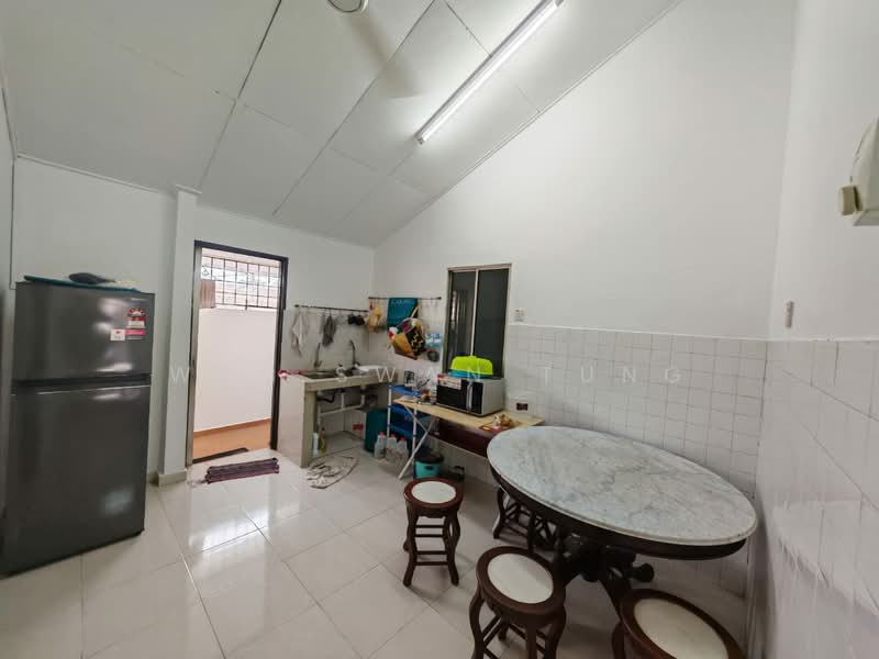 Rumah Teres 1 Tingkat untuk Dijual di Taman Bukit Permai (Ampang) - Vera Tung - Dining Hall - PropertyGuru.com.my