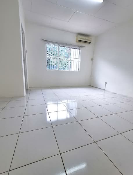 Rumah Teres 2 Tingkat untuk Dijual di Taman Bukit Serdang (Seri Kembangan) - Ian Fan - Interior - PropertyGuru.com.my