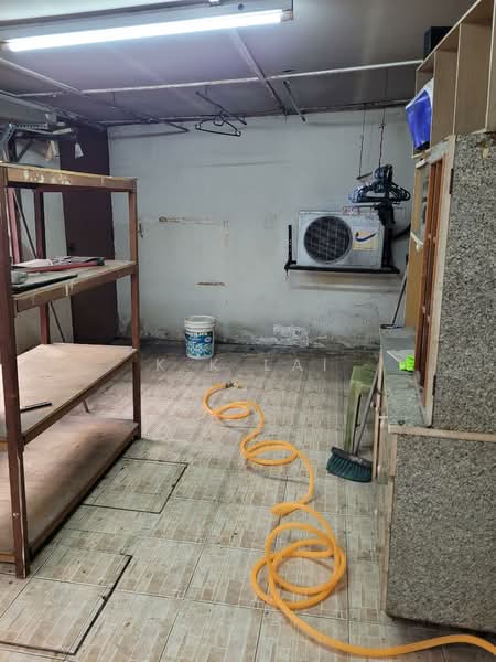 Rumah Teres 1 Tingkat untuk Disewa di Salak South (Kuala Lumpur) - K.K Lai - Kitchen area - PropertyGuru.com.my