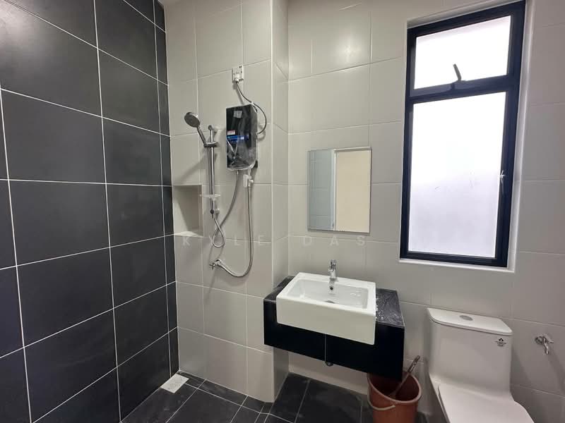 Cluster House for Rent in Iskandar Puteri (Nusajaya) (Johor) - Kyle Das - Bathroom - PropertyGuru.com.my